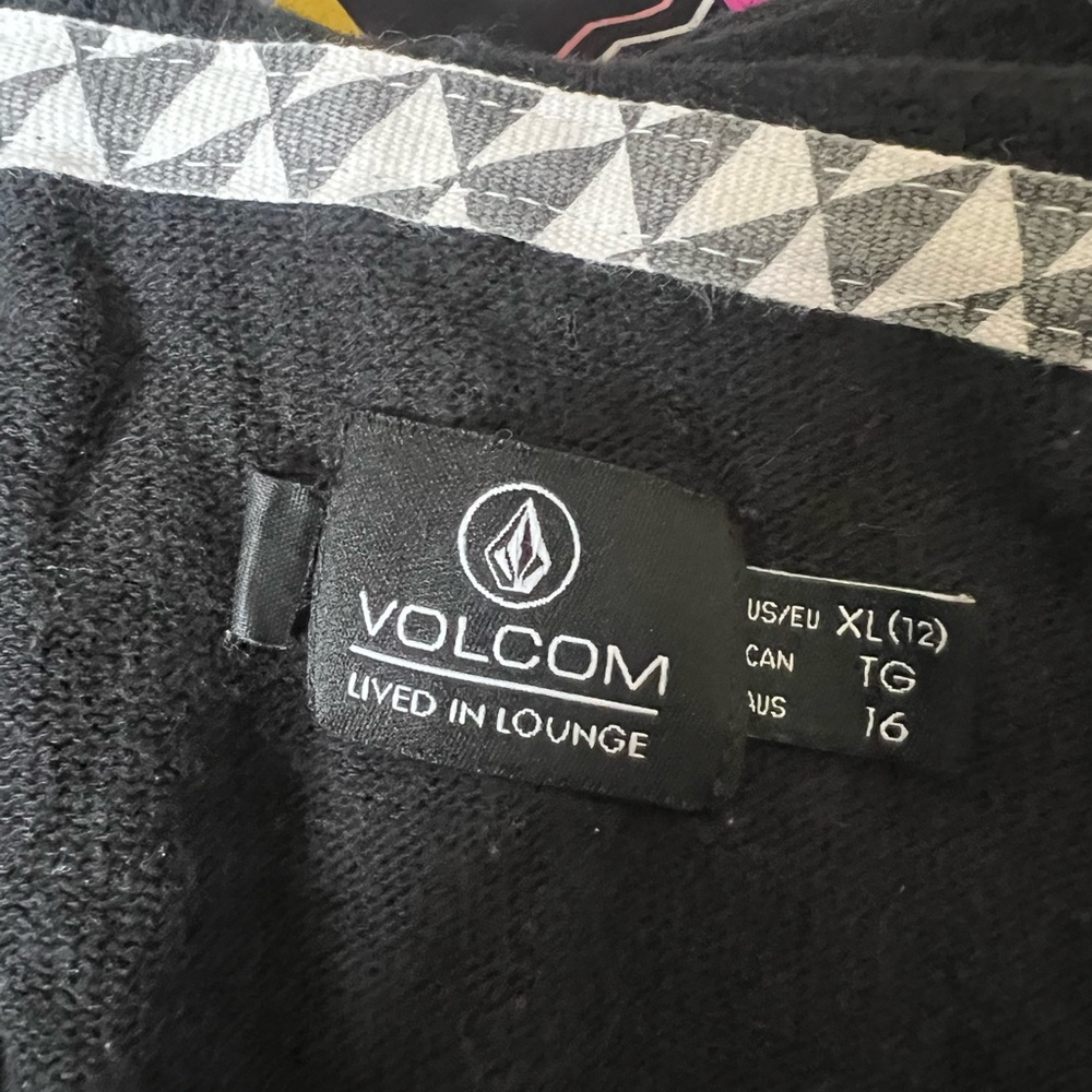 Volcom full zip - Picture 3 of 4